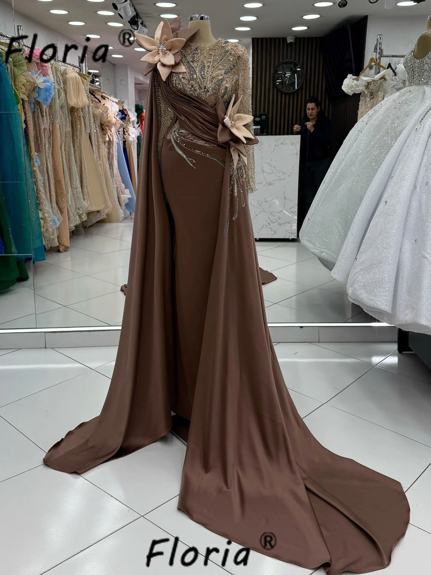 

Elegant Bead Mermaid Prom Dresses with Overskirt Dubai Woman Crystals Heavy Handmade Evening Party Gown Vestido Noche Customized