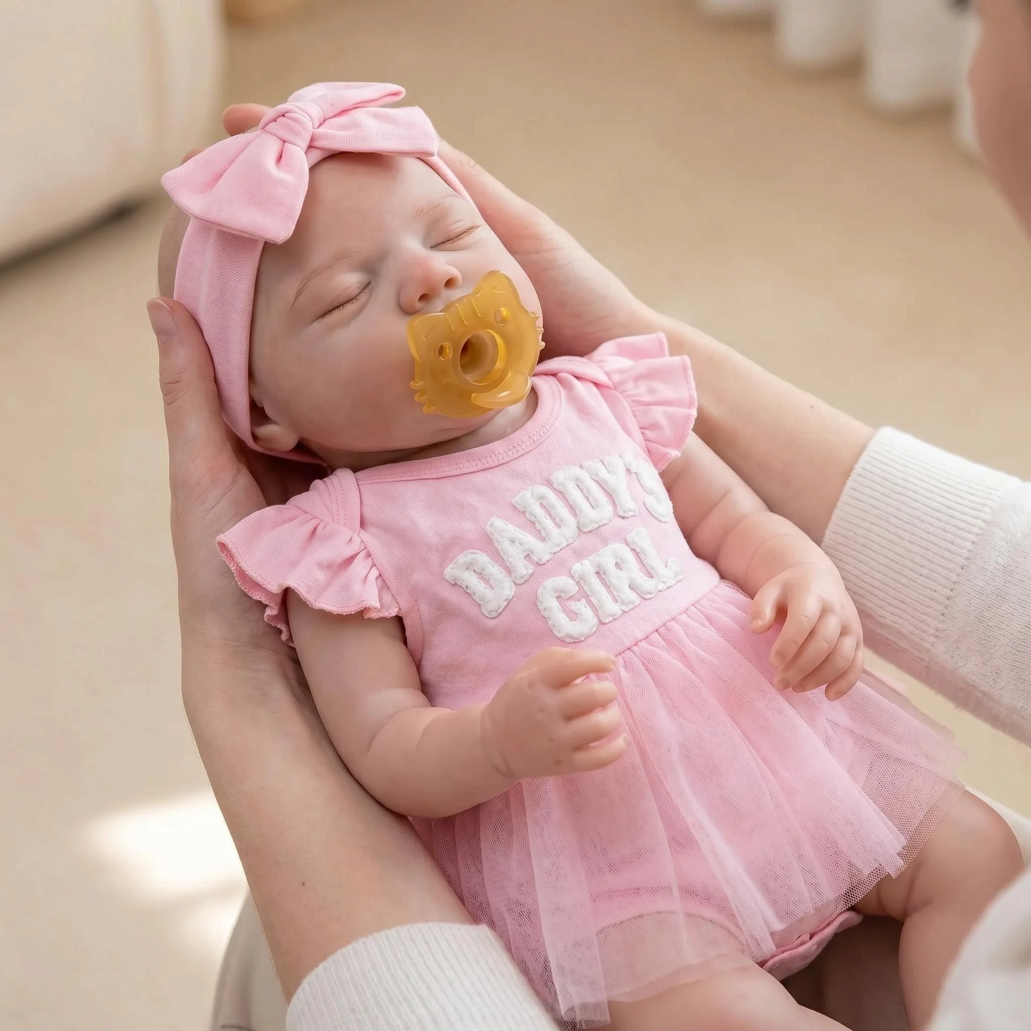 

NPK 18-inch Pascale Mouth Can Open Solid Platinum Silicone Real Baby Weight 3000G Girl Doll with Pacifier Included