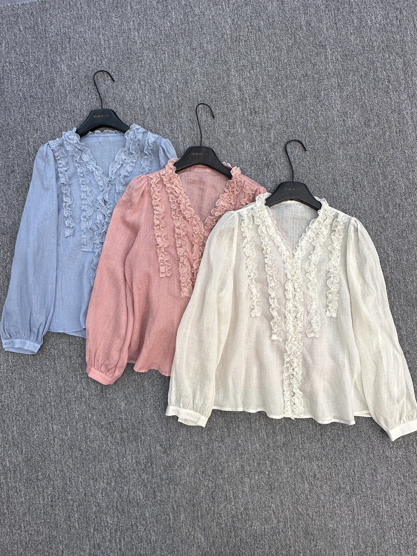 

Spring 2026 Women's Casual V-neck Open Cardigan Linen Shirt Soft Style Wooden Ear Design Long Sleeve Loose Fit Pure Color