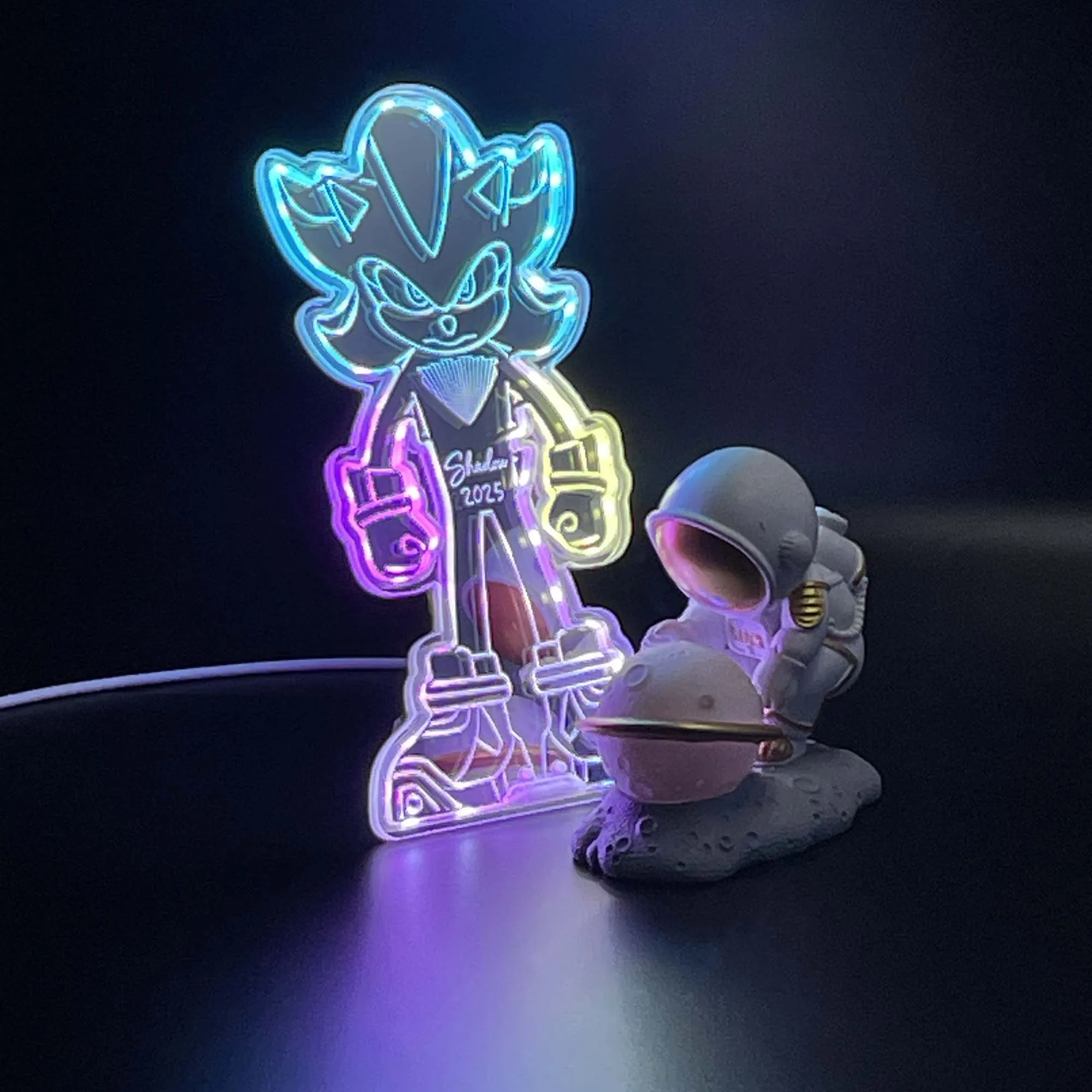 

Неоновая светодиодная вывеска Shadow для детской комнаты с динамической зеркальной подложкой цвета RGB