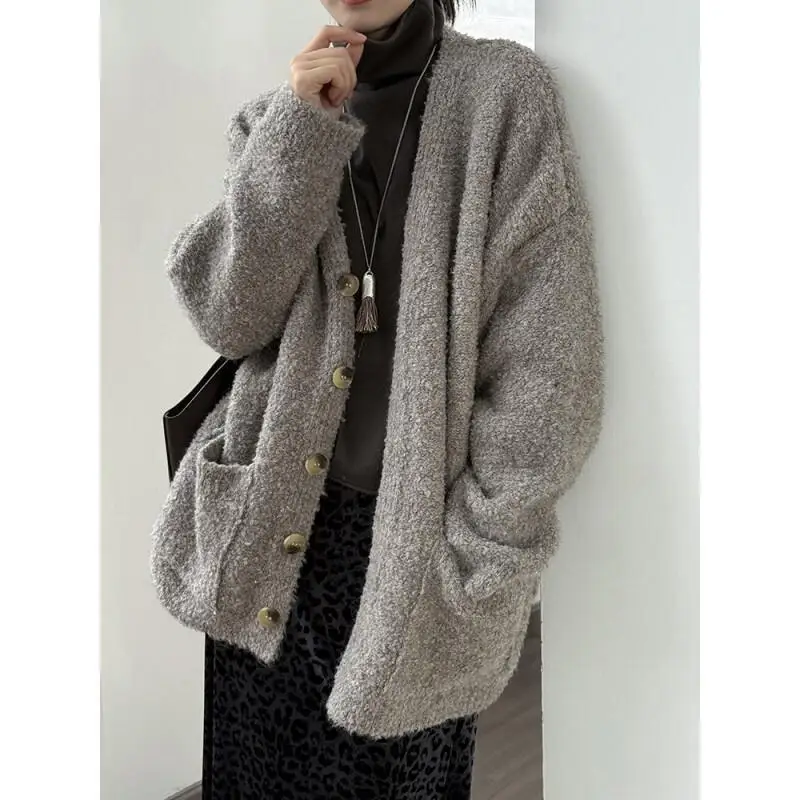 

Женский мягкий и липкий свитер премиум-класса с v-образным вырезом, осенне-весеннее свободное пальто, новая модель в стиле ретро, шикарные женские свитера, кардиган