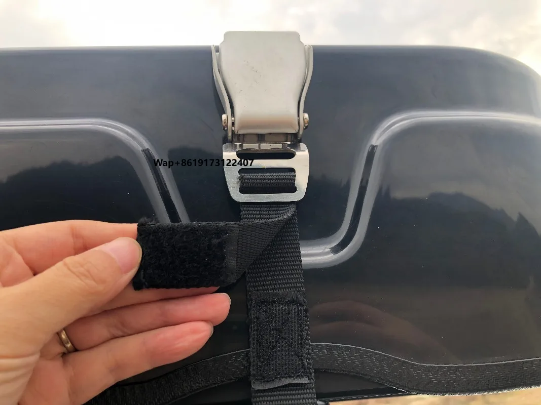 

Палатка на крышу автомобиля Four Seasons Soft Shell и палатка на крышу автомобиля Hard Shell для комфортного кемпинга