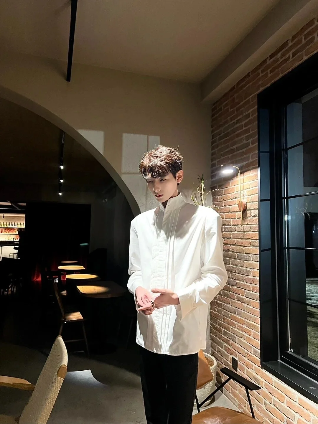 

Белая мужская рубашка с длинным рукавом, складным воротником, из полиэфирного волокна, премиум-класса, модная, от бренда Haome, стандартного кроя