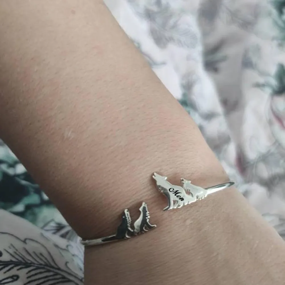 Pulsera personalizada con nombre de lobos dobles, diseño de animales bonitos chapados en oro, Pulseras de acero inoxidable personalizadas, artículo de regalo personalizado
