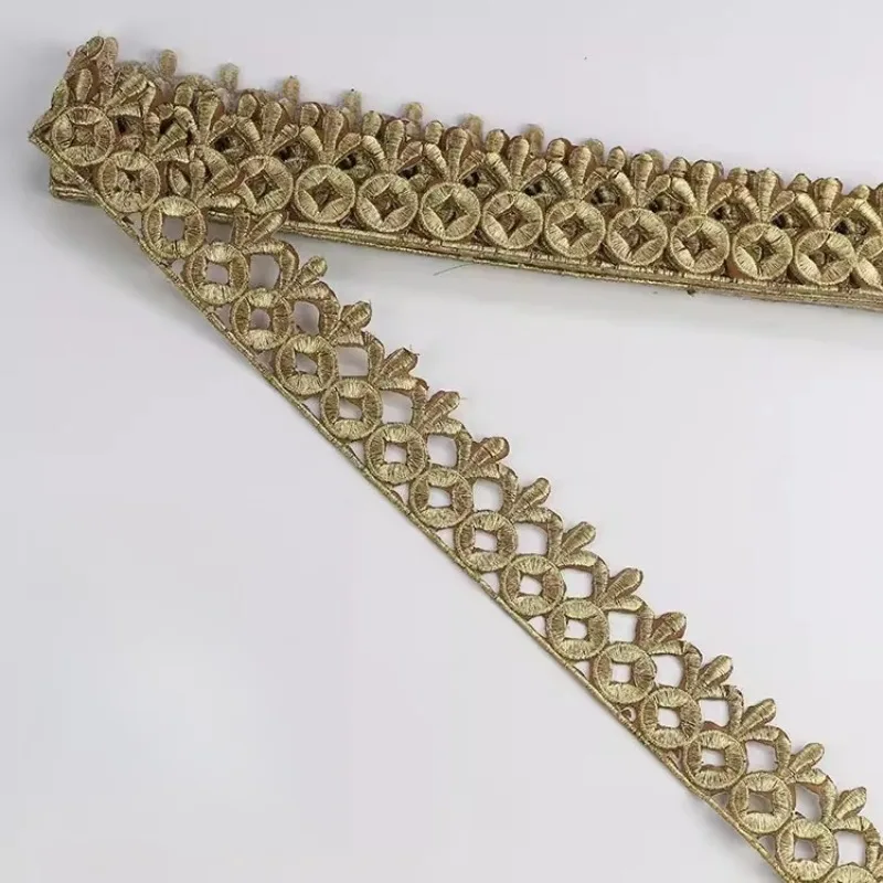 Nowy, wykwintny, jasnozłoty, srebrny haftowany wzór na brzegach, do samodzielnego wykonania, na suknię ślubną, kostium sceniczny, dekoracja odzieży, akcesoria.