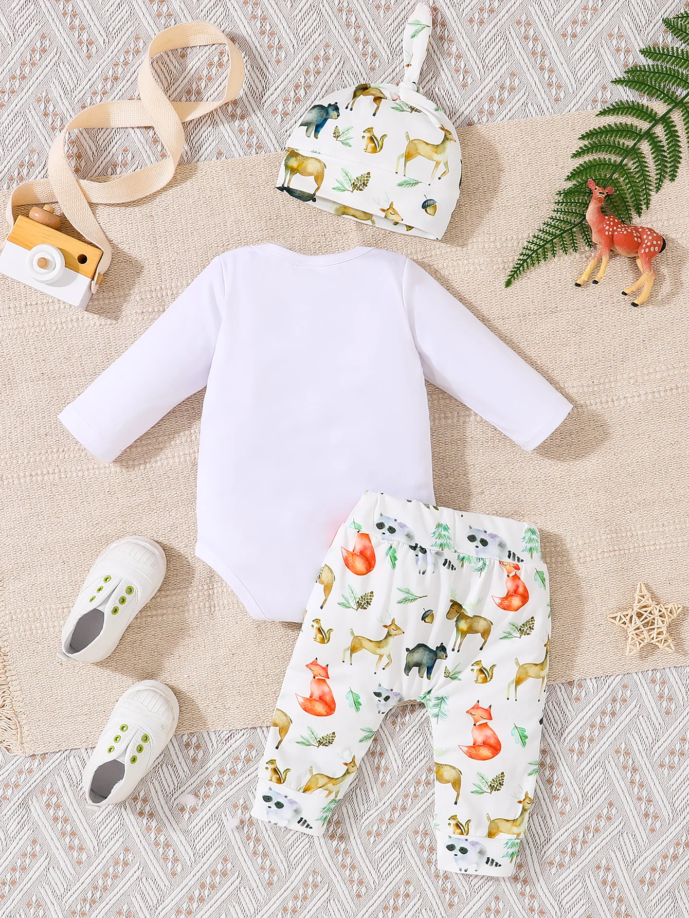 Summer Children\'s Clothes Newborn Baby Cute Bear Print Top Long Sleeved Trousers Hot Sale Three-piece Set