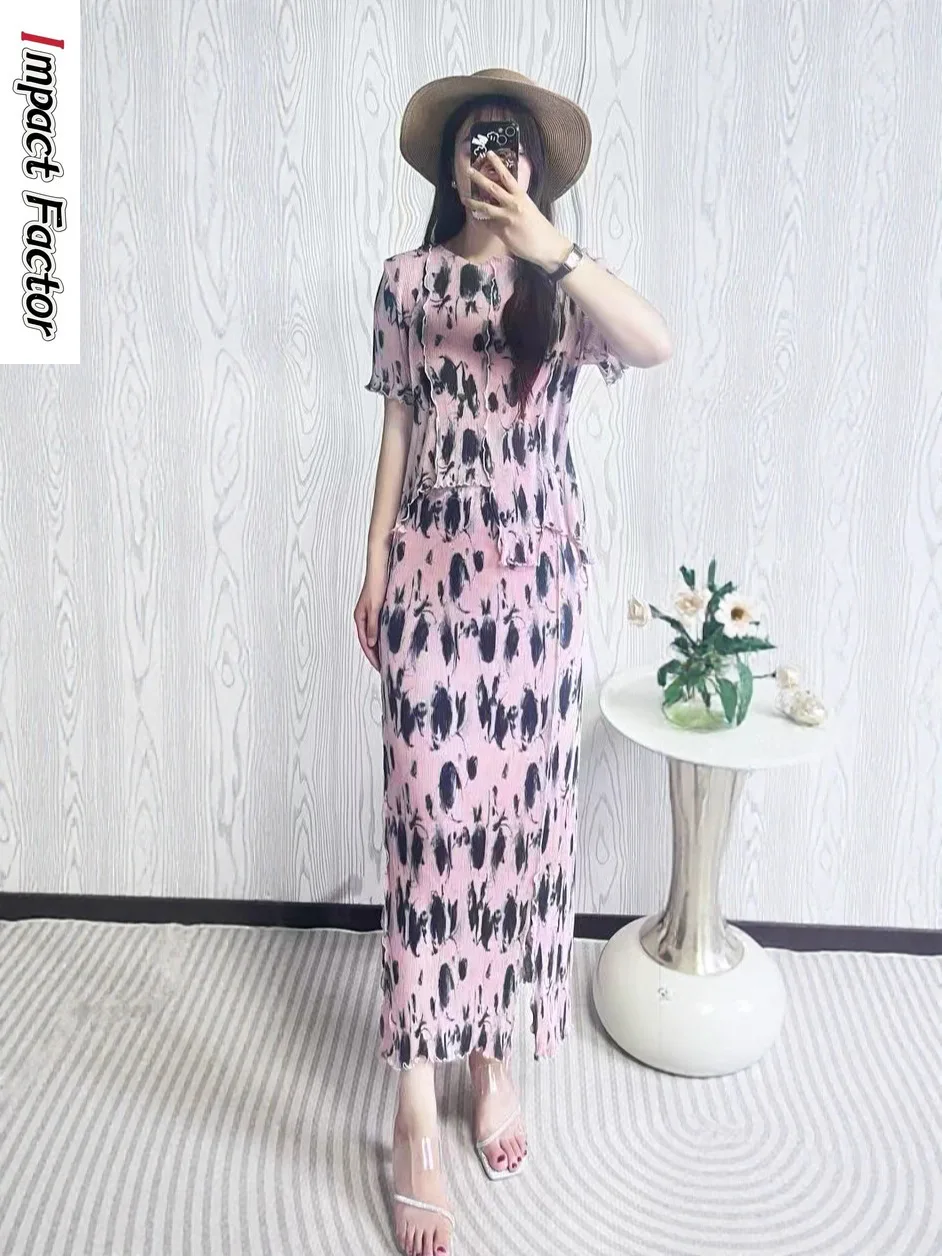 

2025 Miyake Summer Fashion Casual Women's Clothing Suit Versatile Fashion Daily Commuter Floral Dress V-neck Two-piece Set