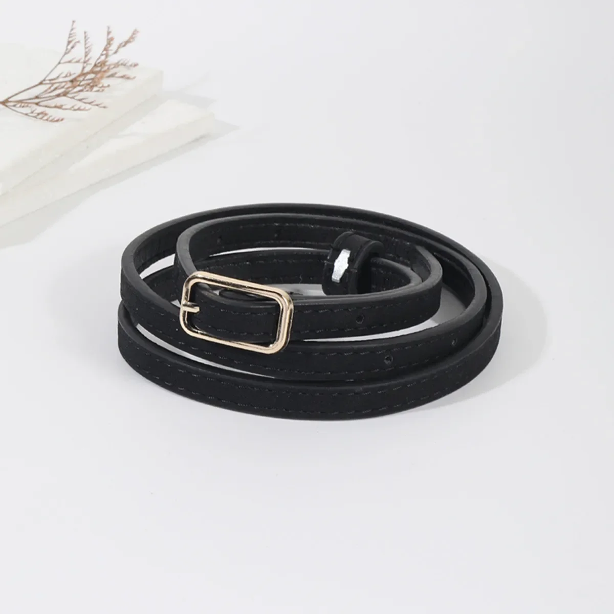 Women's Fashion PU Leather Thin Belt Metal Pin Buckle Waistband Dress Girdle Strap Decorative Clothing Accessory for Ladies