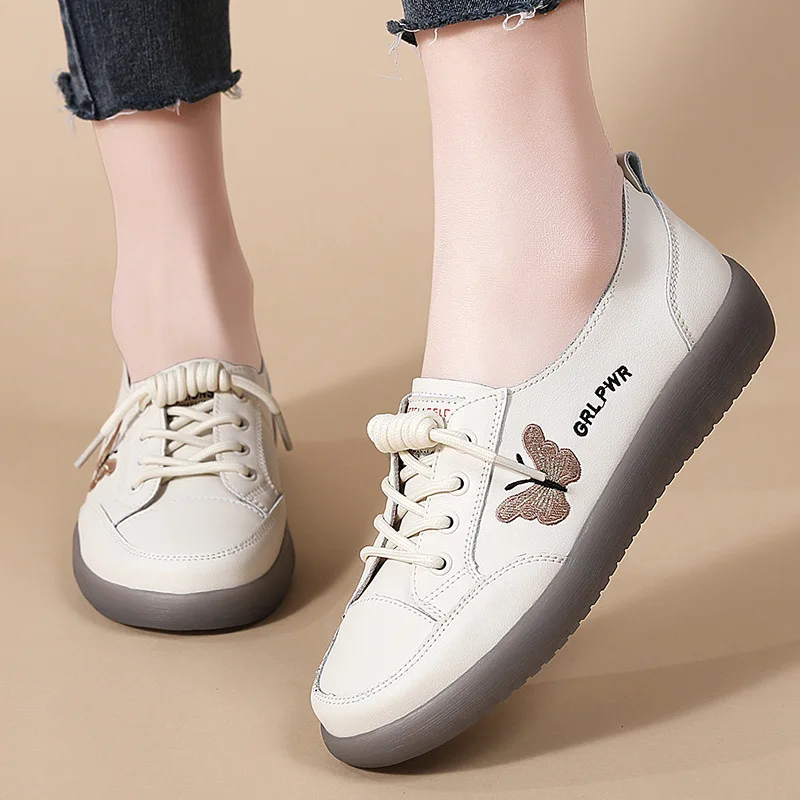 

2025 Spring and Autumn Hot Seller New Cow Muscle Bottom Soft Bottom Casual Lightweight Flat White Shoes Single Shoes Sneaker