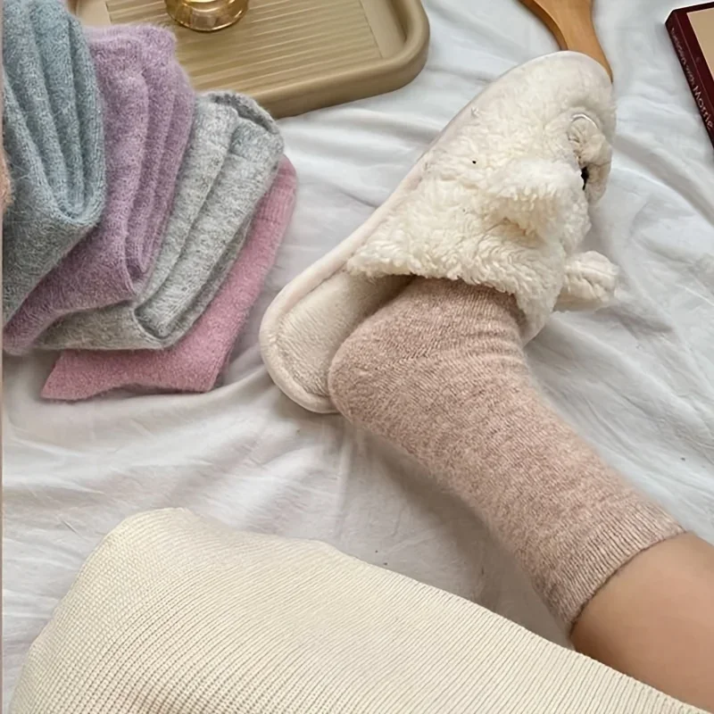 Winter Women's Socks Mid-calf Soft Socks Thickened Warm Solid-color Socks Simple Design