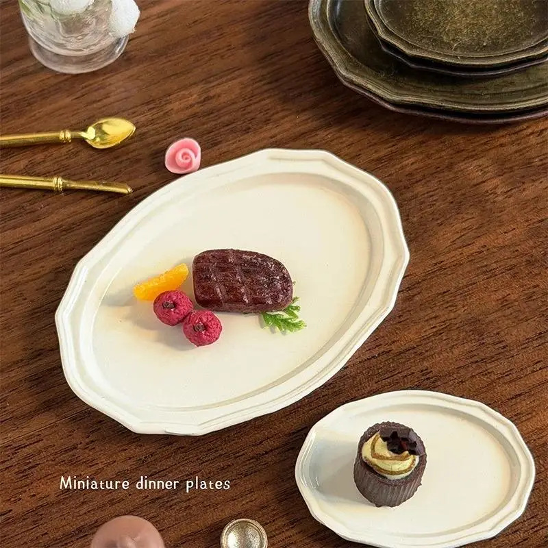 

1Pcs 1 12 Dollhouse Mini Retro Oval Metal Dish High Detail Simulation Kitchen Steak Dish for Miniature Food Scenarios
