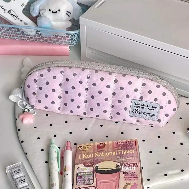 Niedliches Polka-Dot-Federmäppchen mit weich gepolstertem Design und robustem Reißverschluss für Schüler, Büro, Studium und Aufbewahrung von Schreibwaren. – Detail 1