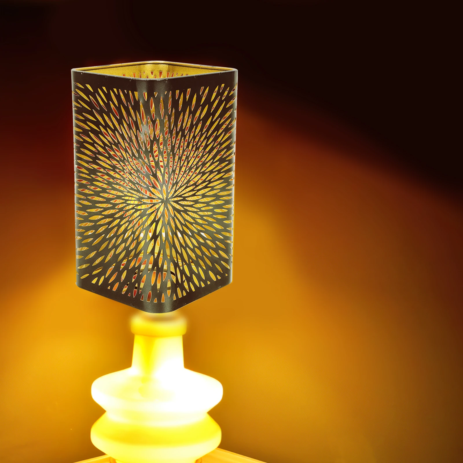 

Железный абажур, полый резной чехол для лампы, простая установка, стабильная конструкция, мягкий светильник, настольная прикроватная лампа, декор абажура