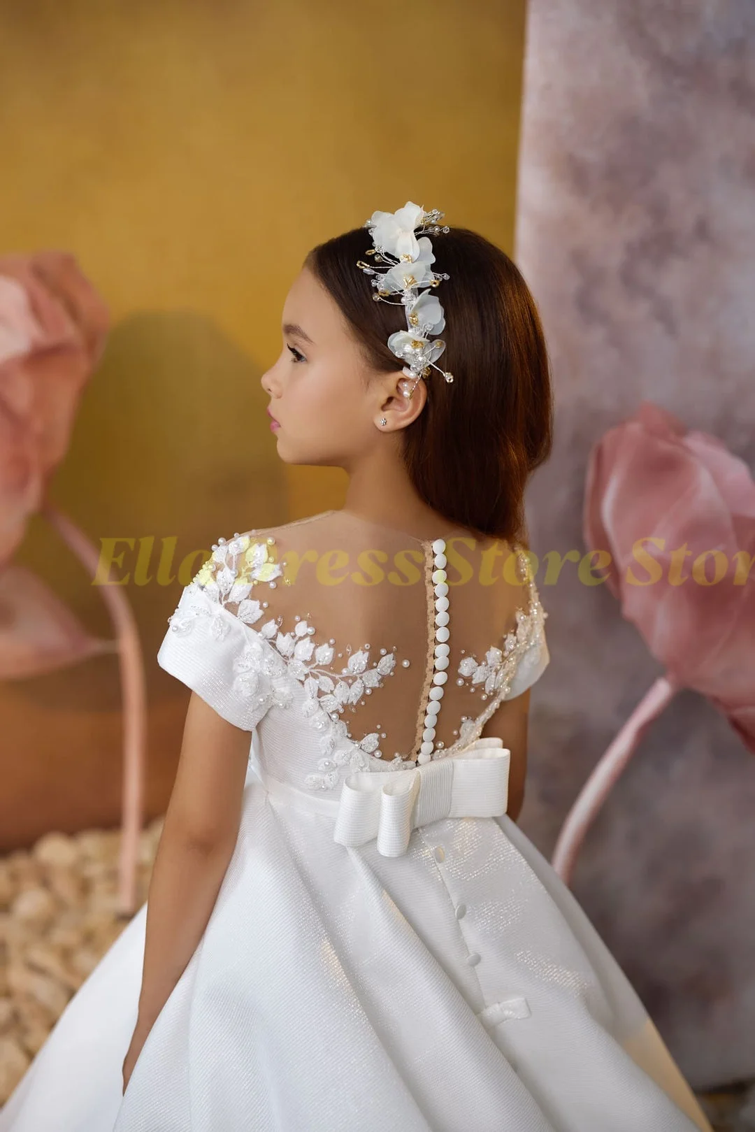 Weiße Blumenmädchenkleider für Hochzeiten, bodenlange Satin-Kleider für Mädchen, Baby-Mädchen-Ballkleid für Fotoshootings, Prinzessinnenkleider für die Erstkommunion – Detail 4