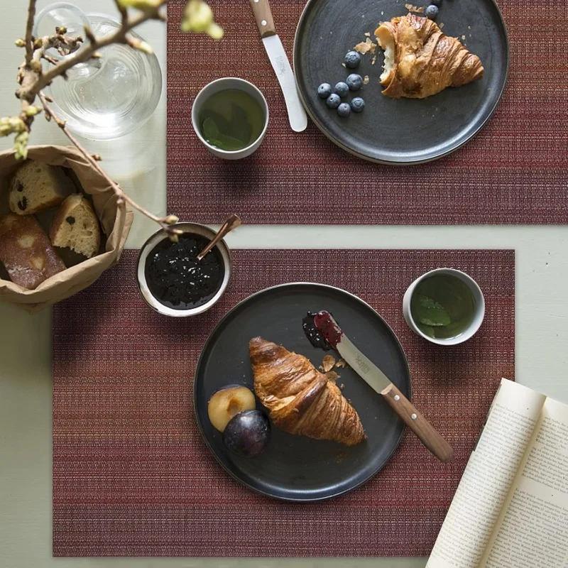 

PVC Woven Striped Placemat 30x45cm - Stain-Proof Foldable Kitchen Table Decor,Washable Openwork Dining Mat for Home & Restaurant