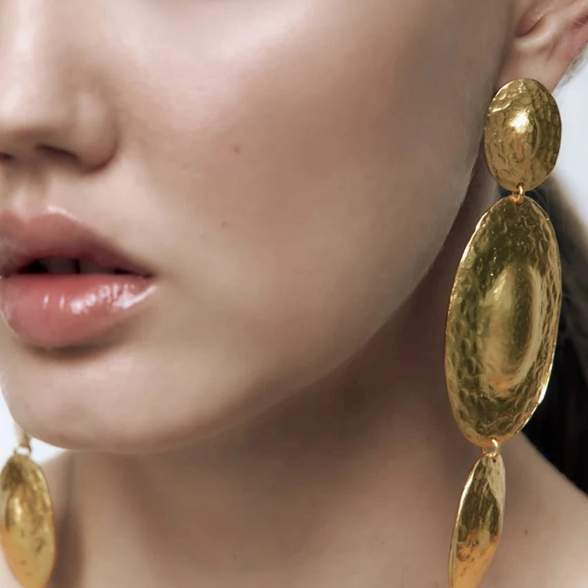 Vedawas golden/silvery Retro concave-convex texture oval alloy earrings，Exaggerated banquet wedding lady accessories