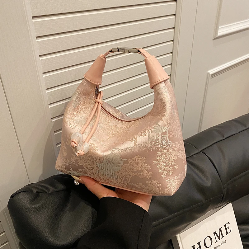 

Bag women's bag 2024 new embroidery high-grade texture niche underarm bag fashion all-in-one shoulder handbag