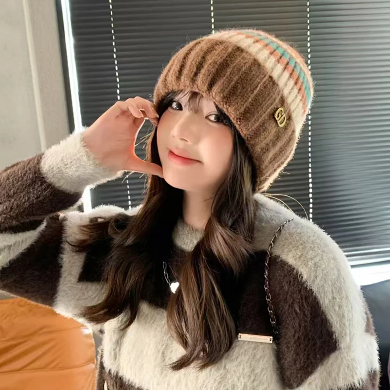 2024 cappello di fagioli misto lana a righe colorate moda donna autunno e inverno all\'aperto caldo coppia cappello lavorato a maglia tendenza