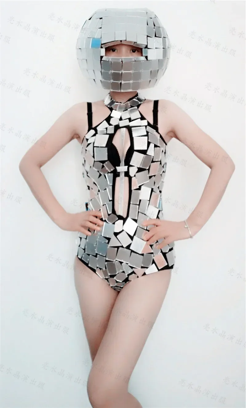 2025 Bar GOGO بدلة أداء من قطعة واحدة ذات مرآة عالية الجودة ترتر ذهبي على شكل مثلث ملفوفة على الورك #4