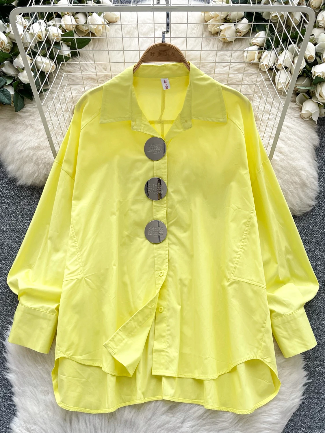 

Ele Long Sve irt женский свободный крой с отложным воротником, летний модный топ с металлическими пуговицами, шикарный персональный топ в Корейском стиле