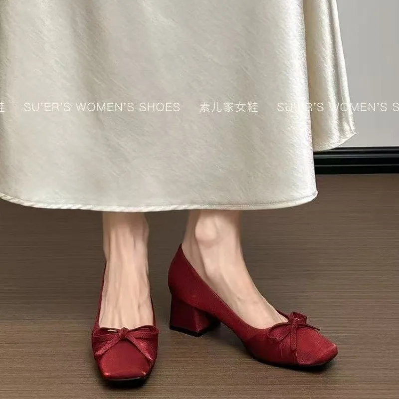 Square Toe Single Shoes Women's Block Heel 2026 New Sweet Bow with Dress Daily Wedding Shoes view 3