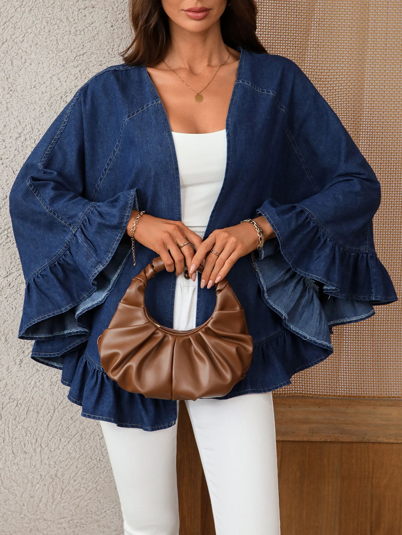 معطف سترة فضفاض للنساء من قماش الدنيم المكشكش باللون الأزرق الداكن