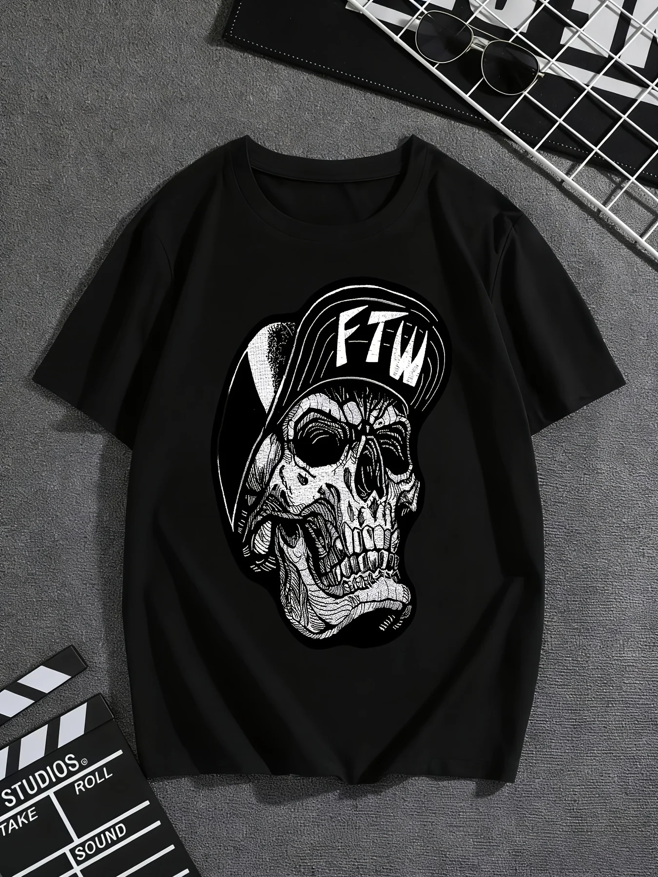 Men'S And Women'S Skull Print Unisex T-Shirt, Soft, All-Season Casual Streetwear Essential, All-Match All-Season Style, Affordable Daily Wear And Perfect Christmas Gift