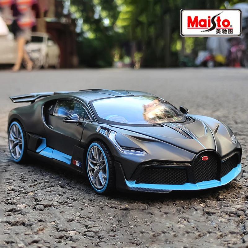 Maisto 1:24 Bugatti Chiron Divo Supercar Alloy Car Diecasts & Toy Vehicles Car Model Miniature Scale Model Car Toy For Children