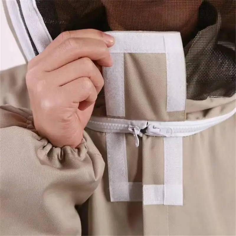 Beekeeping Suit Protective Beekeeping Clothes for Men and Women Hooded Cotton Bee Suit with Mittens Work Safety Supplies