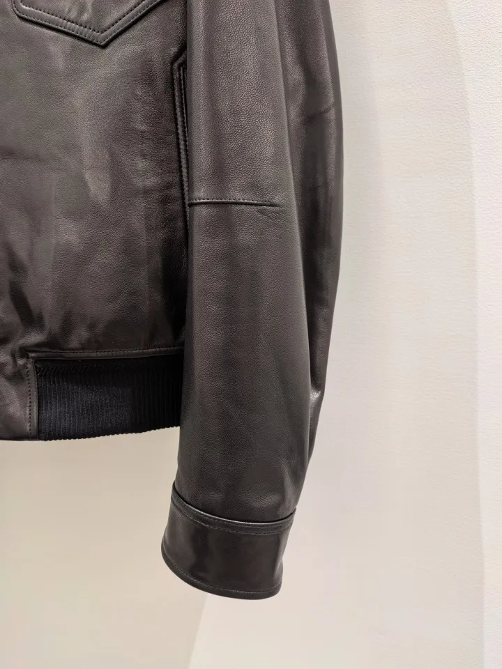 TF Men Lamb Leather Jacket 2026 New Turn Down Collar Zipper Front Big Pocket Horn Button Warm Coat