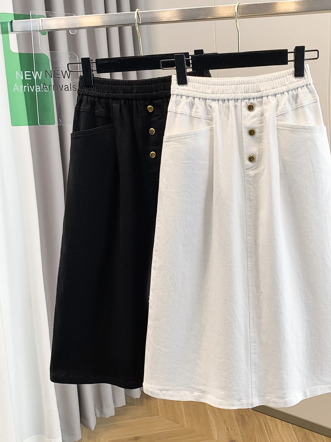 

Джинсовая юбка А-силуэта с высокой талией, на резинке, свободная, повседневная, для беременных, в корейском стиле, с пуговицами, для повседневной носки, кожаная, M...