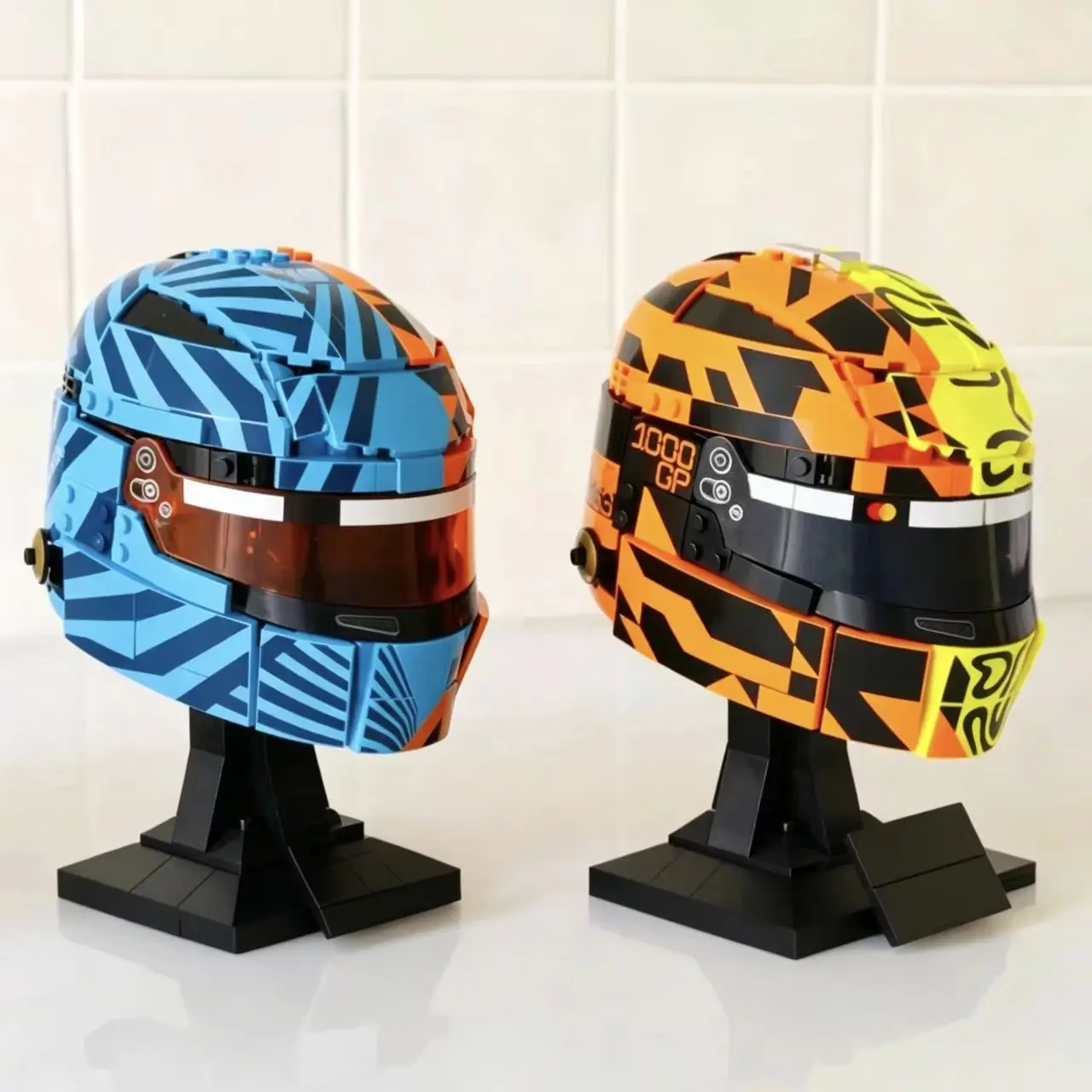 2026 New 793pcs Racing Car Racing Driver Oscar Piastri Lando Norris Helmet Building Block Model Toys For Ornament Birthday Gifts view 2