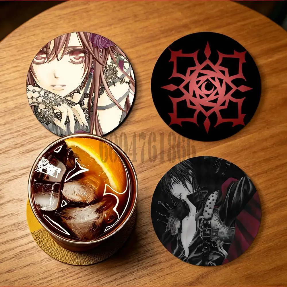 V-Vampire knight Round Wooden Coaster Decorative Coffee Cup for Use in Coffee Shops Bars