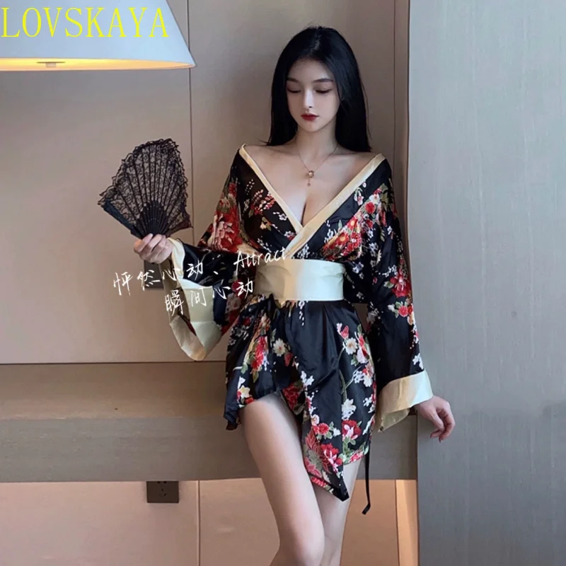 

New sexy Japanese women's cardigan, low cut kimono, role-playing nightclub stage performance costume