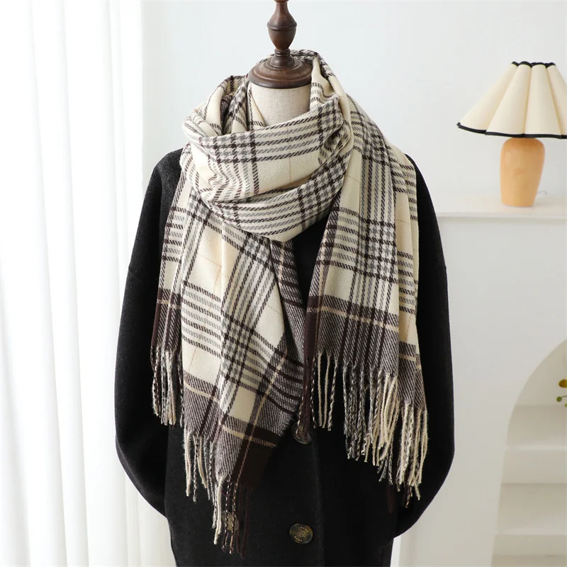 Fashion New Luxury Brand Plaid Imitation cashmere Scarf for Autumn and Winter Korean Warm Scarf for Women Thickened Tassel Shawl