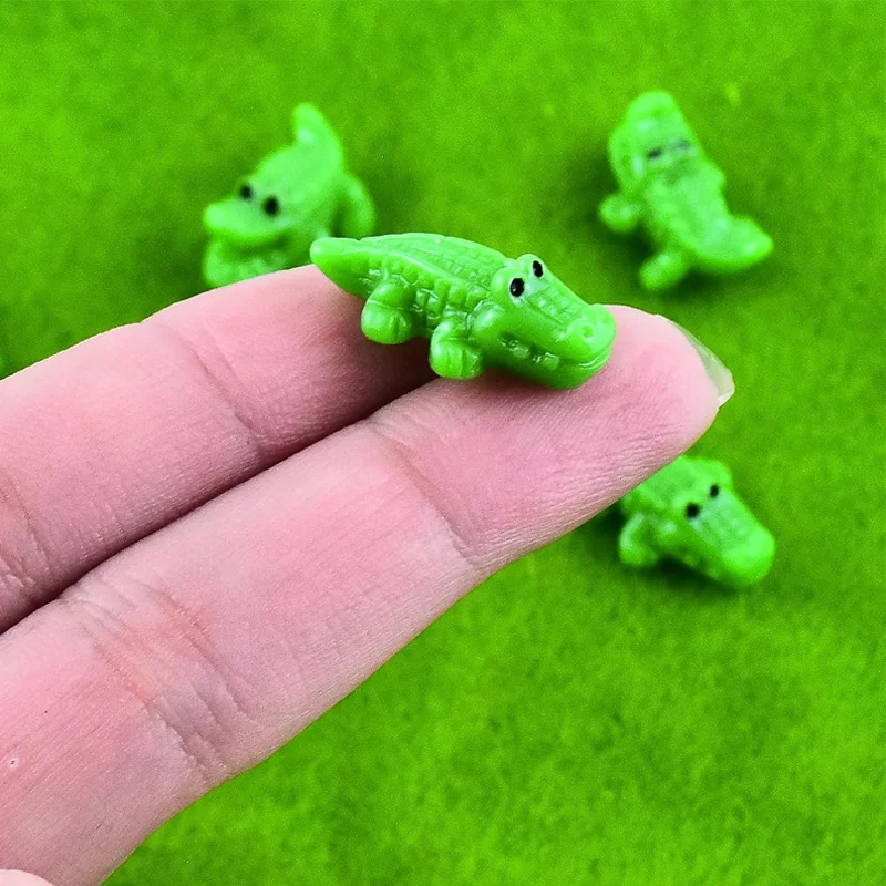 10 Pieces Mini Crocodile Miniatures   in 2 Styles Tiny Resin Animals for Fairy Garden Landscape Home DIY Craft Decorations - Image 3