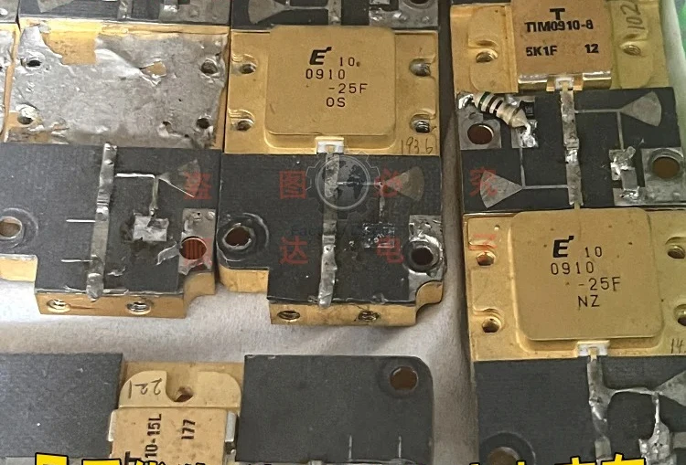 (Old is not brand new)    FLM0910-25F TIM0910-8 High frequency transistor RF power transistor module capacitor resistor