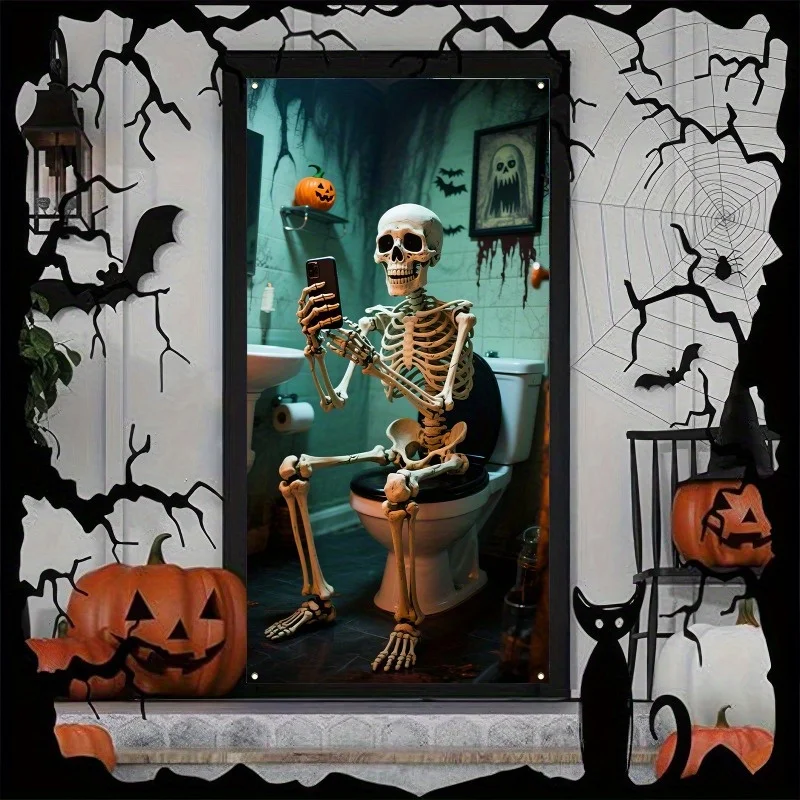 2D flaches 1-Polyester-Banner für Halloween-Toilettentüren – ein Totenkopf-Design, das auf der Toilette sitzt, geeignet für die Halloween-Heimdekoration