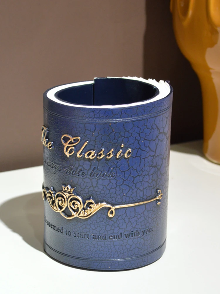 

Creative Cute Book Pen Holder Desktop Decoration Office Home Decor Vani eup Bru Birthday Gift Retro European Sle