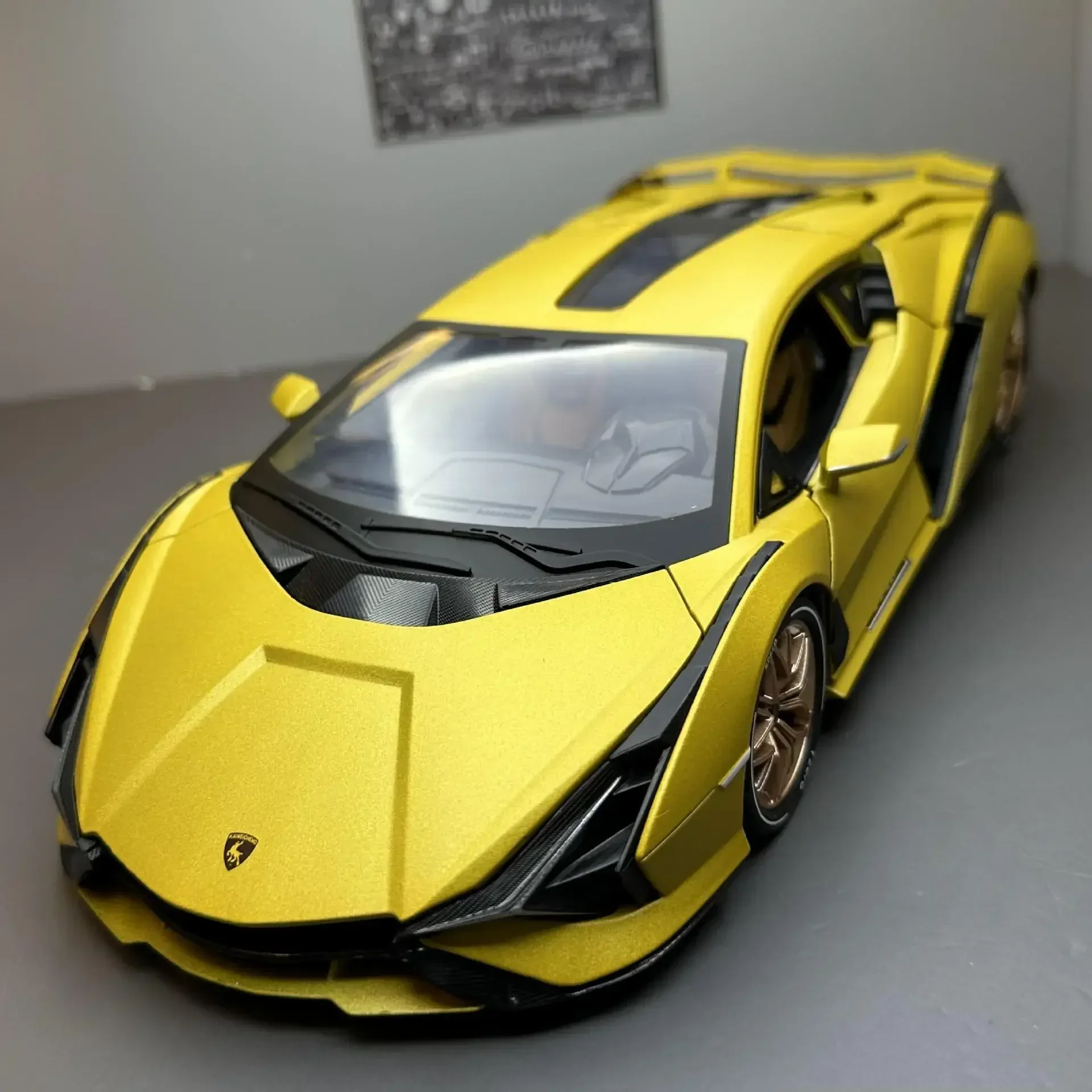 Modèle de voiture de sport en alliage moulé sous pression pour enfants, 1:18 Lamborghini, SIAN FKP, 37, collection de simulation, jouet en métal, cadeau, A245