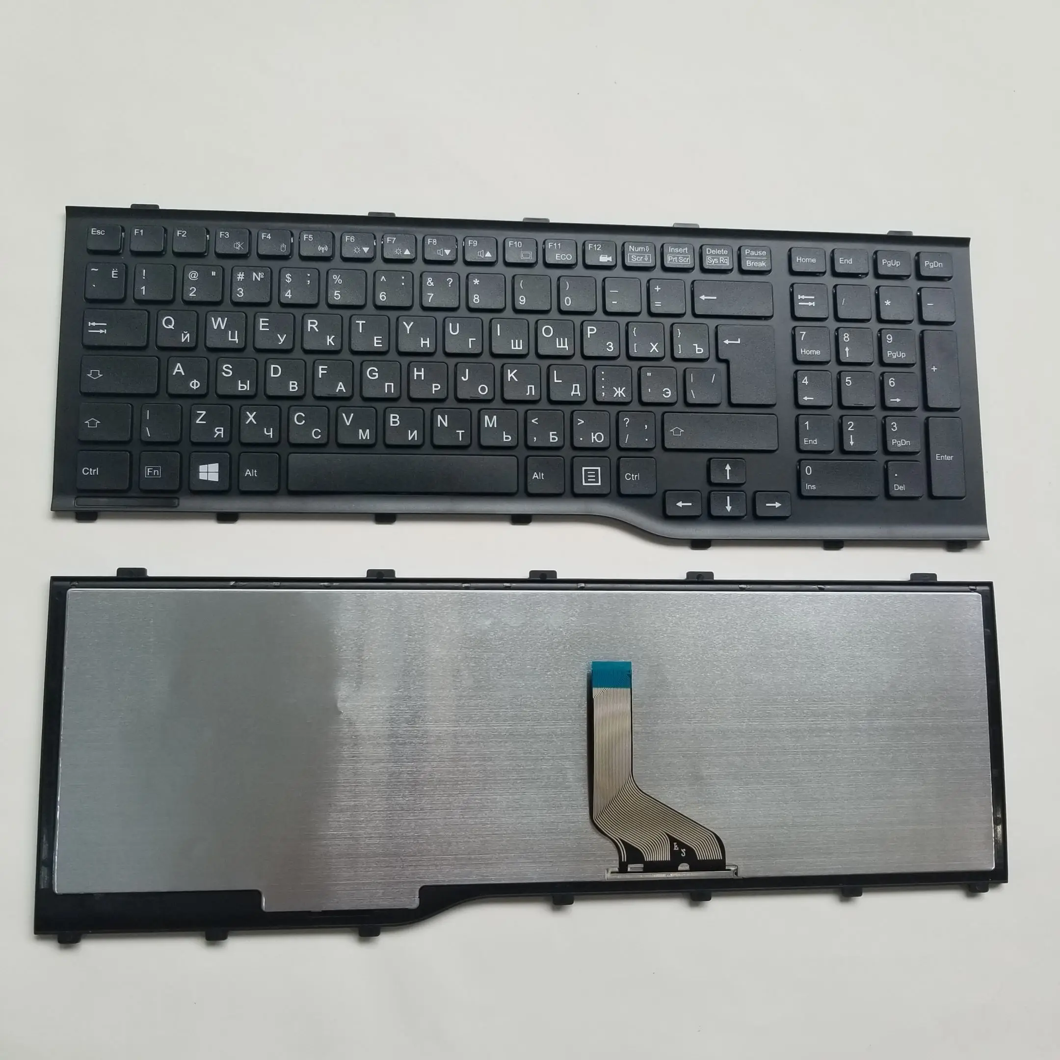 XIN-Russian-US-SP layout Laptop Keyboard For Fujitsu Lifebook AH532 A532 N532 NH532 MP-11L63SU-D85 CP569151-01 NO Backlit