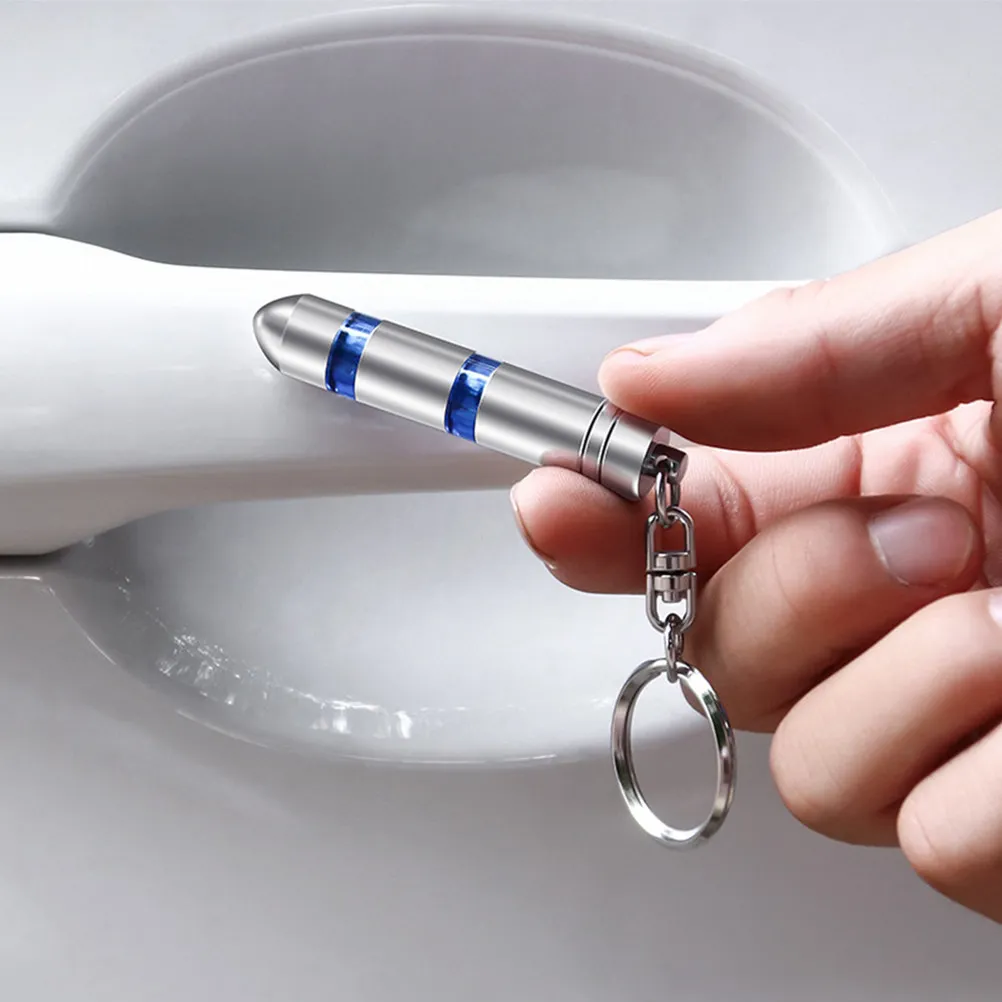 

Автомобильный антистатический брелок-разрядник: прочный, компактный, креативный, легко носить с собой в машину