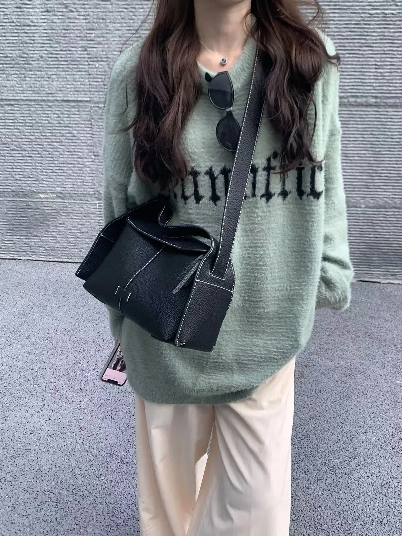 Leather House Eave Bag New Style Large Capacity Commuter Handbag Versatile Shoulder Crossbody Bag for Young Men And Women