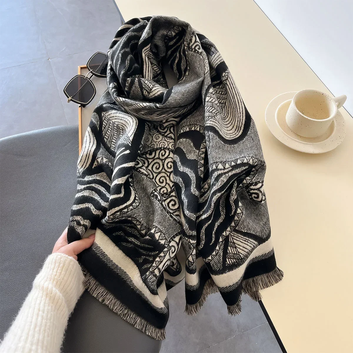 Autumn Luxury Warm Pashmina Scarf Women Design Print Shawl and Wrap Winter Female Imitation Cashmere Blanket