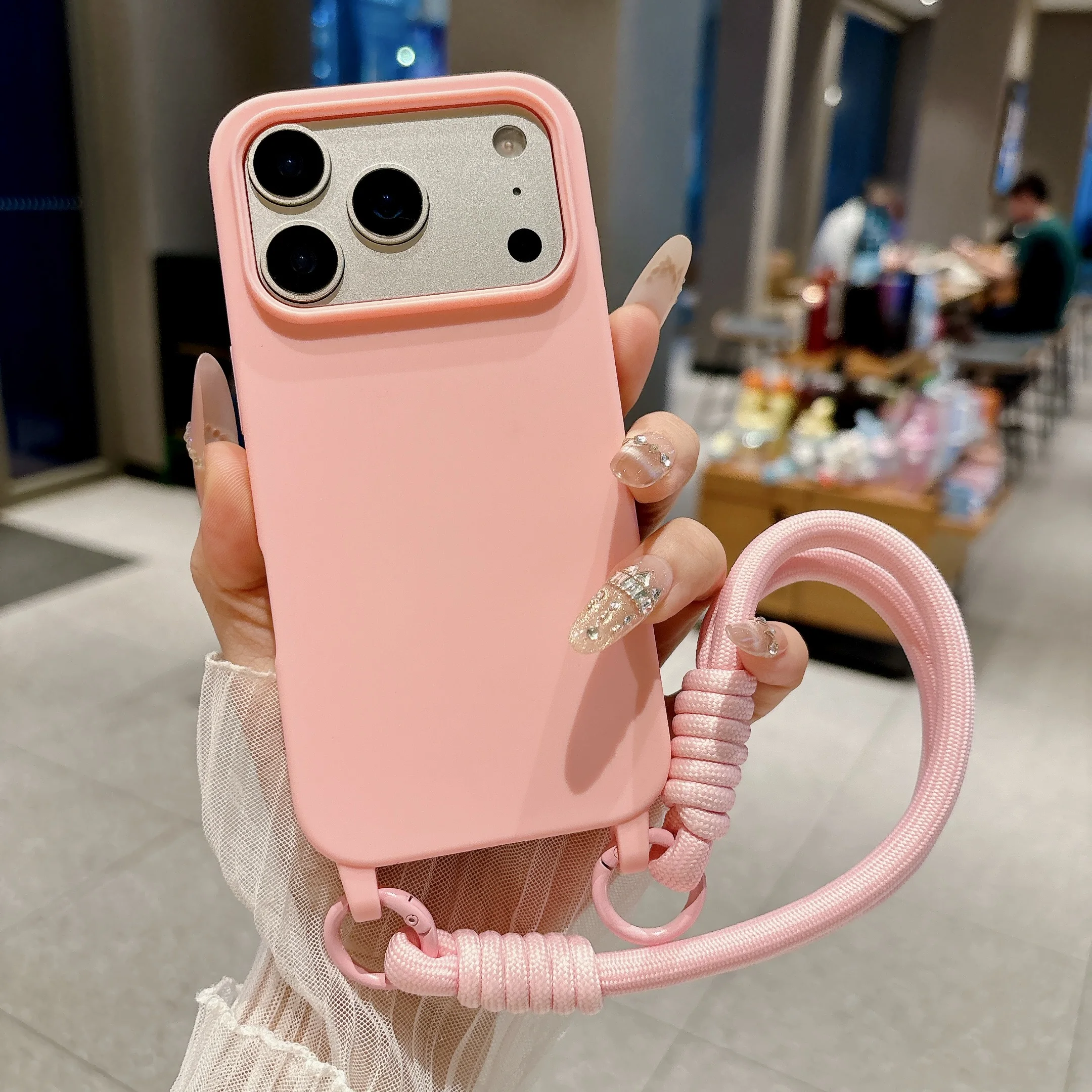 Bonbonfarbene Silikon-Schutzhülle für iPhone 17 Pro Max 16 Pro Max Stoßfeste Weiche Hülle mit Modischem Kurzem Trageriemen