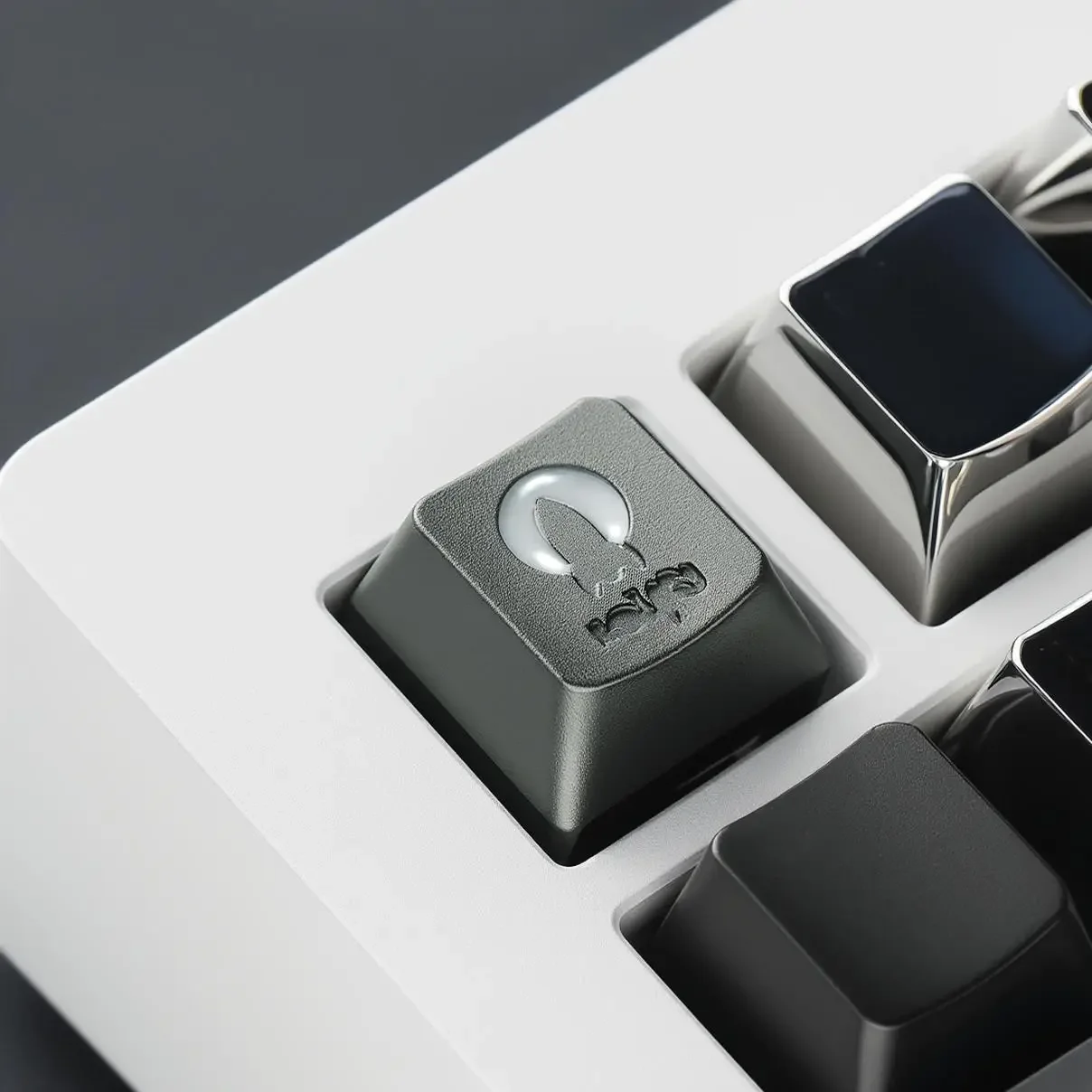 

Metal Keycaps Aluminum-Grand Tour Razzo Rocket Resin Filled Aluminum Metal Keycaps