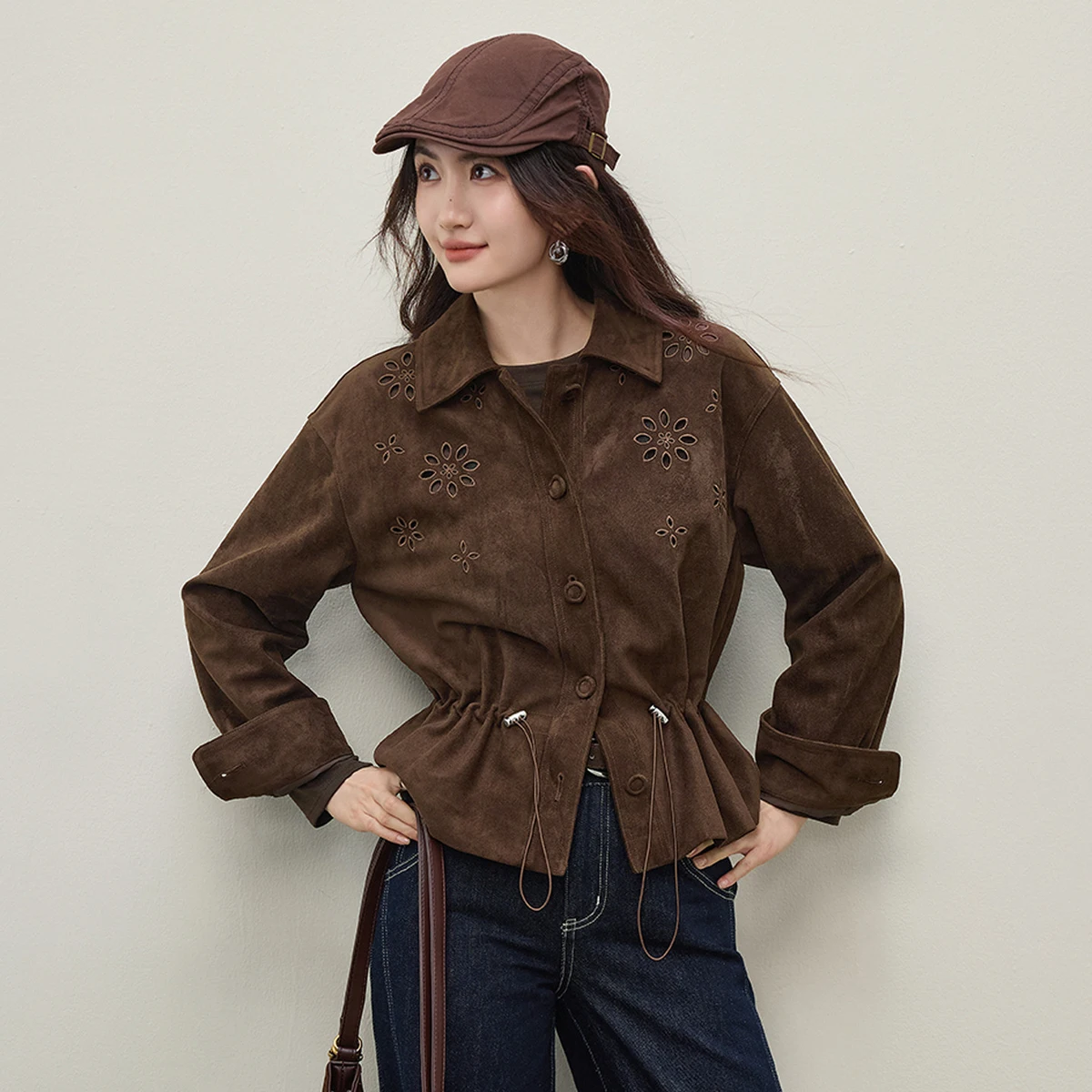 Kurtka ze sztucznej skóry SENTUBILA dla kobiet, wiosna 2026, ażurowe haftowane zdobienia, kołnierz z klapami, retro płaszcz biurowy dla kobiet, model 161WB4866