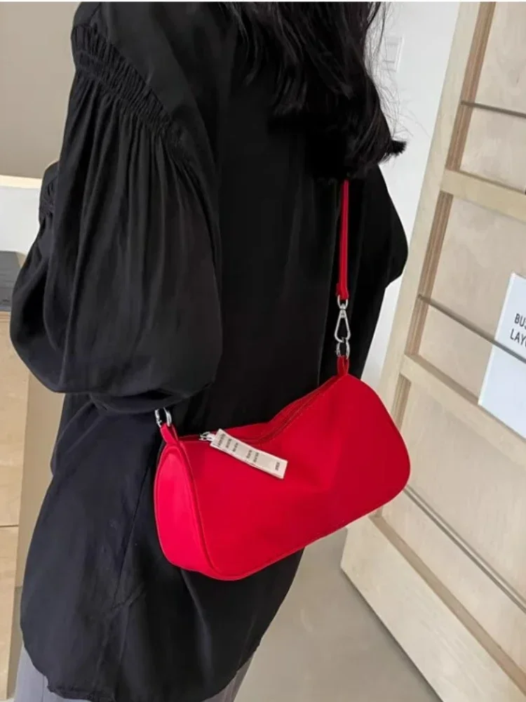 Red Bag Woman 2024 New High-grade Shoulder Hand Underarm Bag Niche Design Simple Commuter Bag Solid Color