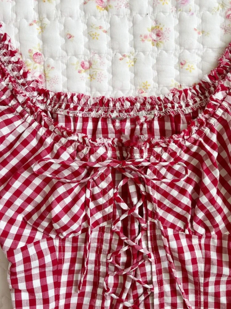 الفرنسية الأحمر منقوشة موضة سليم نفخة كم بلايز المرأة الجديدة الدانتيل يصل الحلو ريترو تي شيرت على طراز هاراجوكو الجمالية خمر صالح شيك الملابس