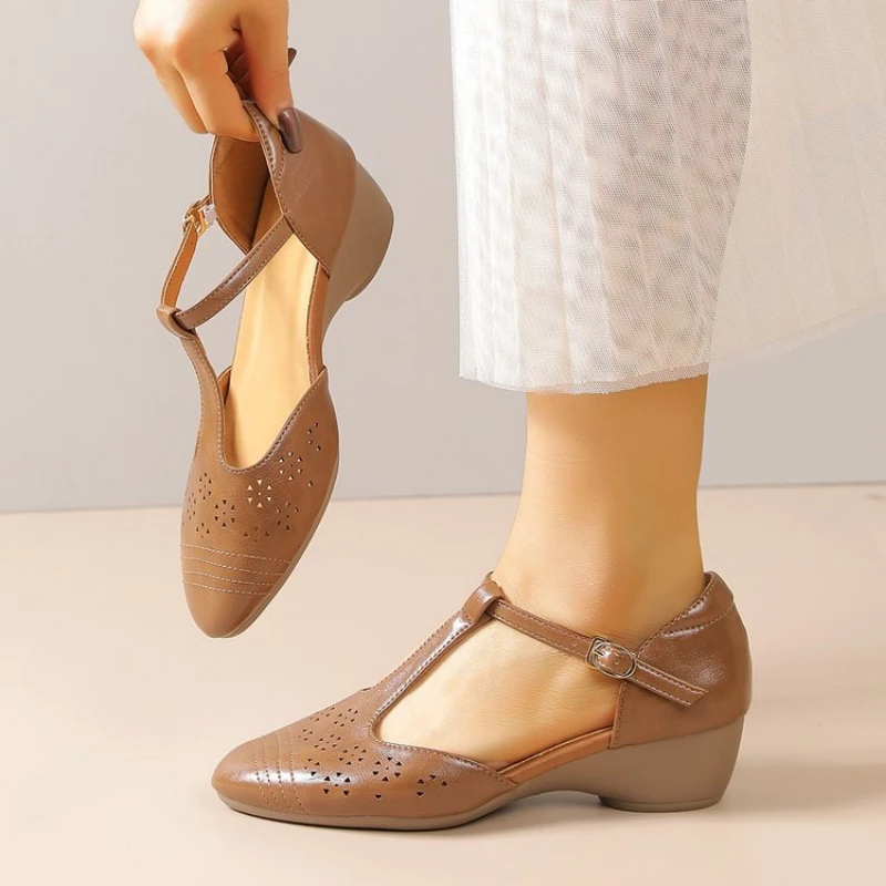 Damen Retro-Loafer mit Ausschnitten in Übergröße, verstellbare T-Riemen-Pumps für den Sommer, Alltag und Pendeln – Detail 7
